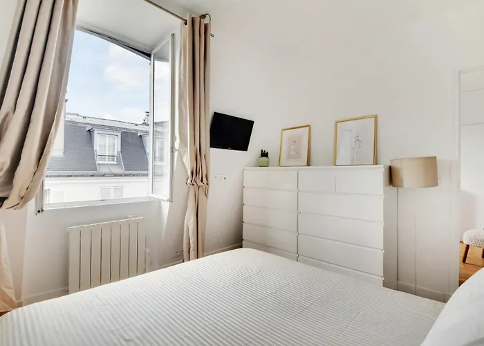 Bosquet - Rue Cler *